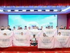 真珠美学创始人带领团队开启一场沙漠徒步发现之旅